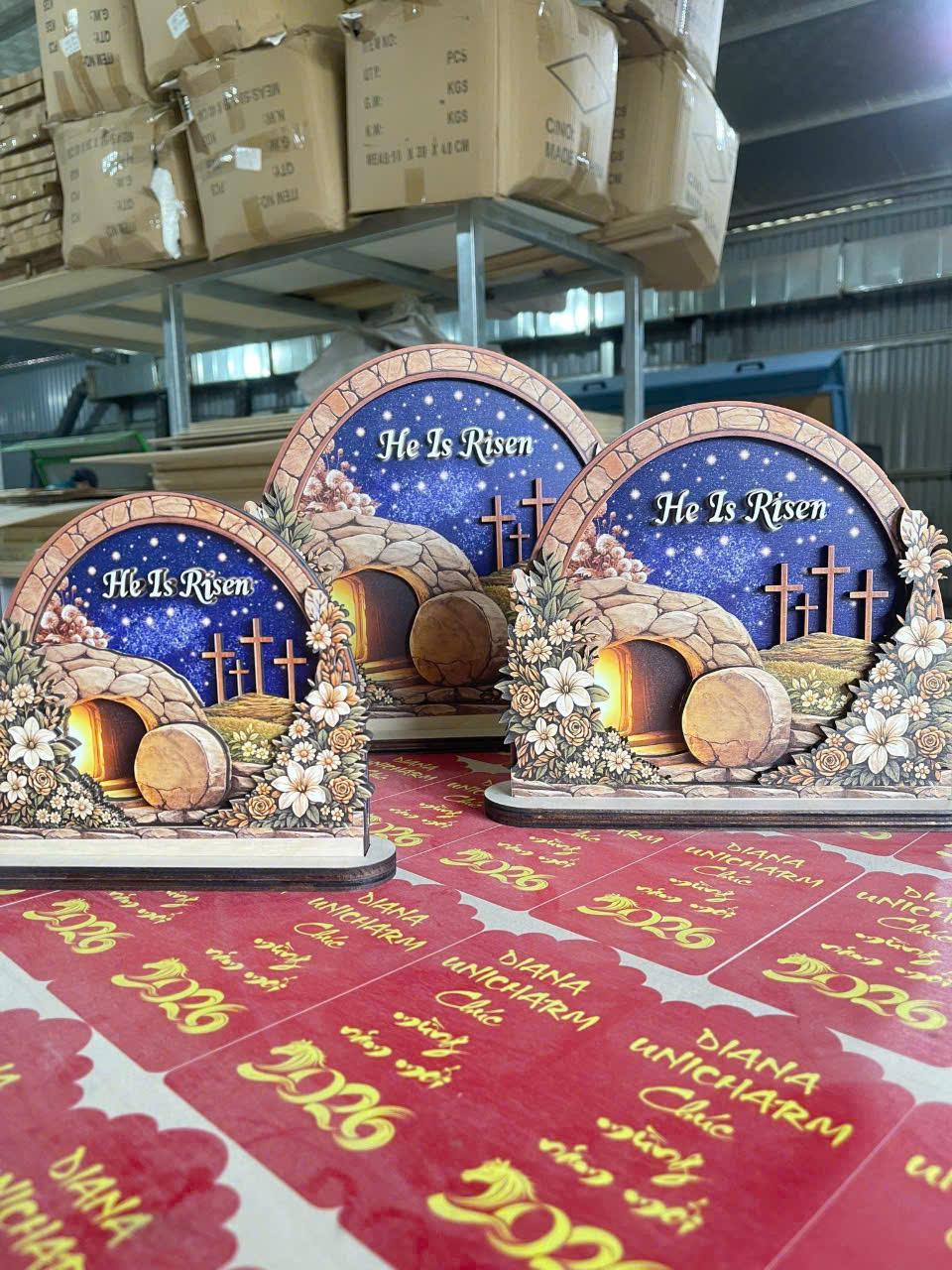 Easter Wooden Block, Empty Tomb Resurrection Scene, He Is Risen Christian Decor, Meaningful Church Gift for Pastor Appreciation and Ministry